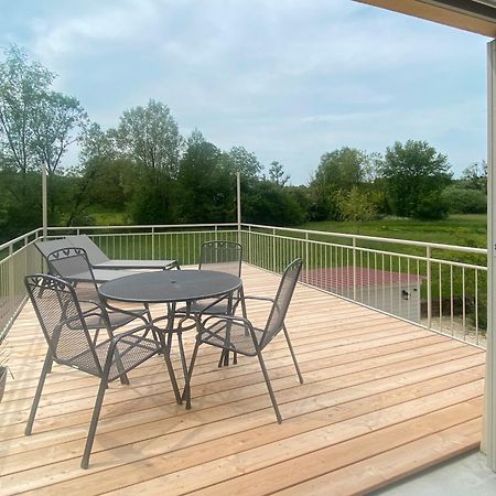 La Maison Au Vert Melincourt Ngoại thất bức ảnh