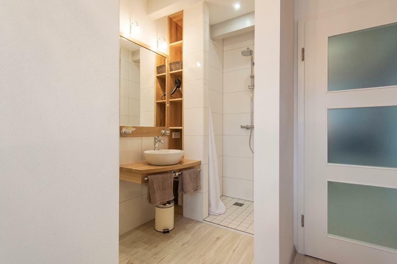 La Maison Au Vert Melincourt Ngoại thất bức ảnh