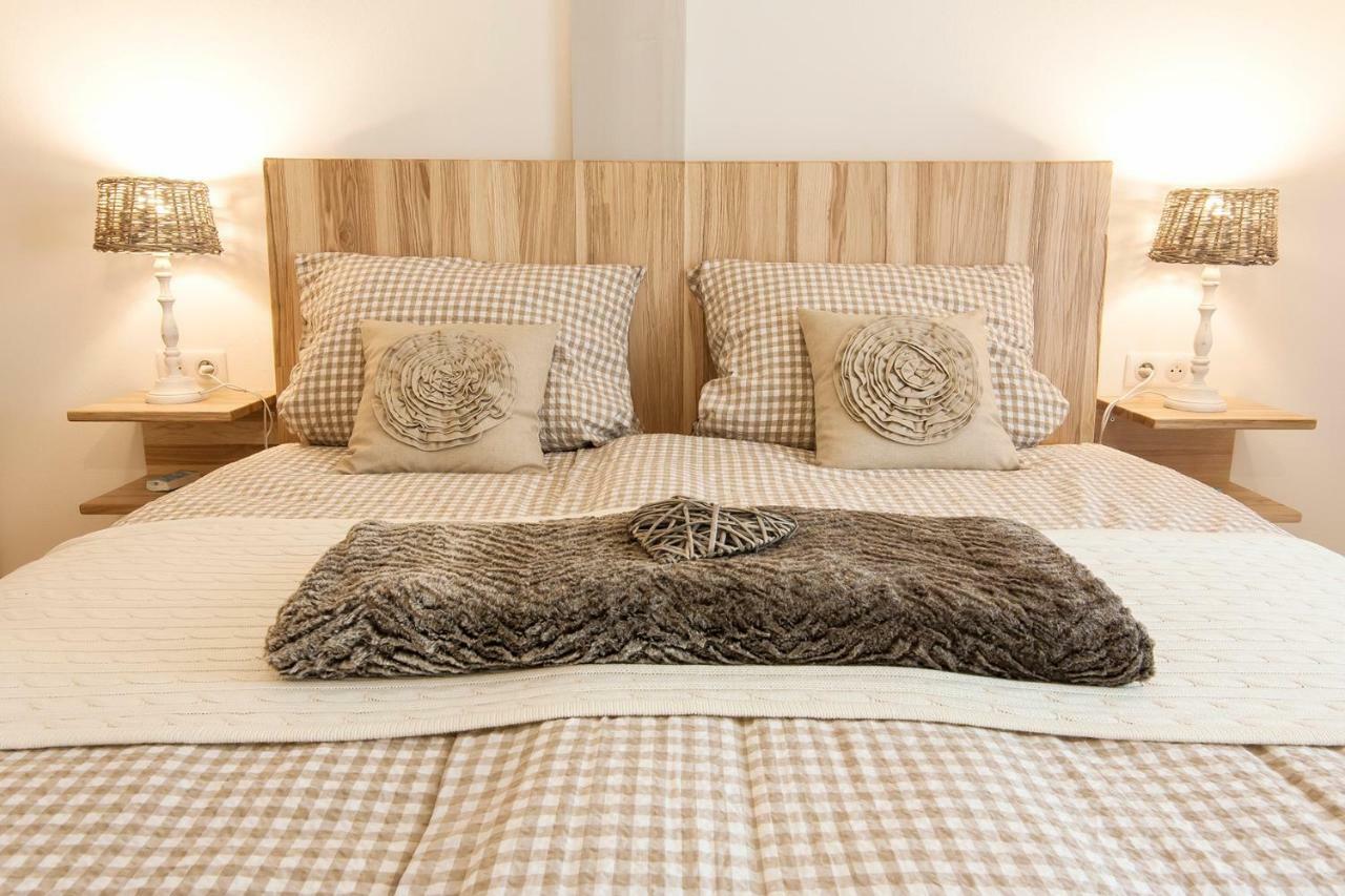 La Maison Au Vert Melincourt Ngoại thất bức ảnh